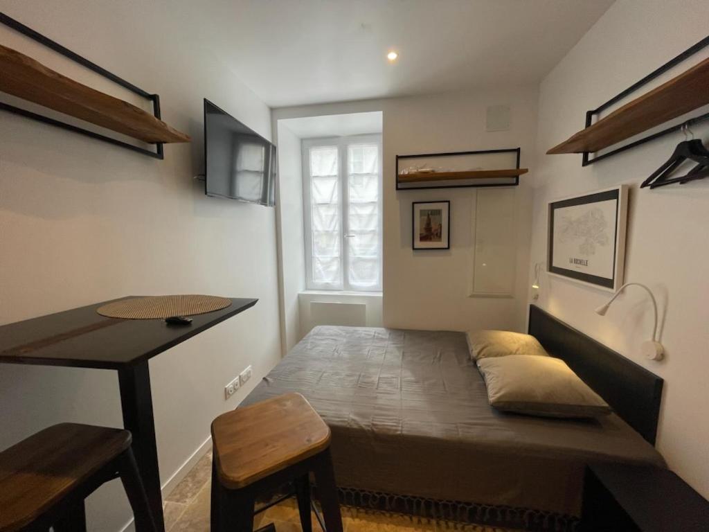 Petite Chambre Amenagee Avec Cuisine St Louis 3 La Rochelle  Bagian luar foto