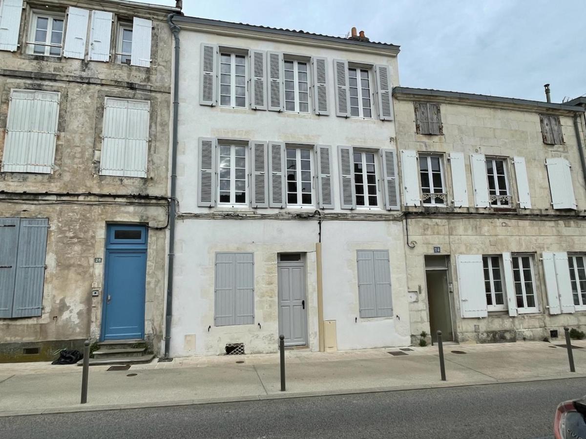Petite Chambre Amenagee Avec Cuisine St Louis 3 La Rochelle  Bagian luar foto